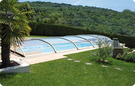 Abri piscine bas